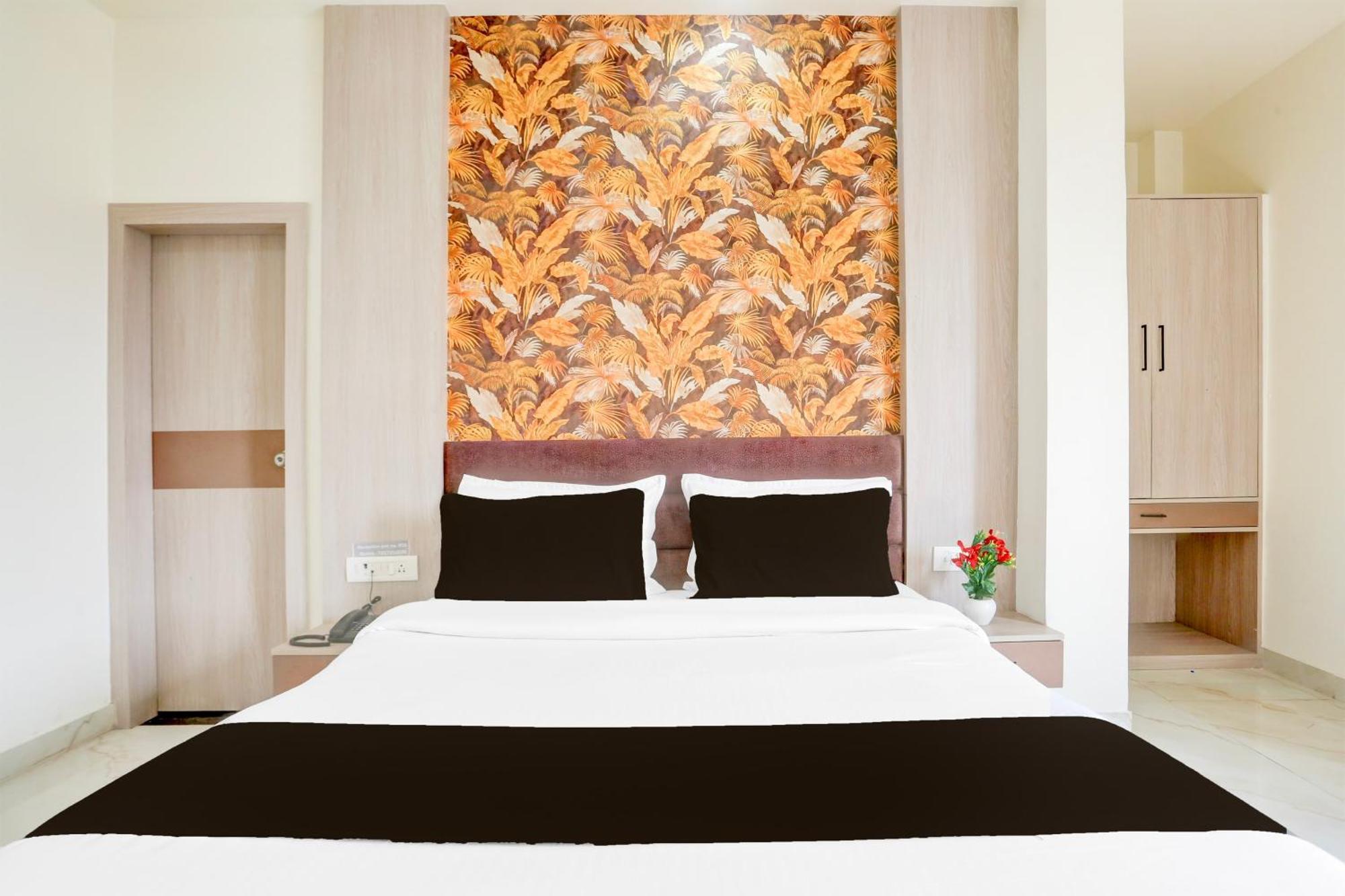 Collection O The Vidya Grand Hotel Rudrapur Exterior photo
