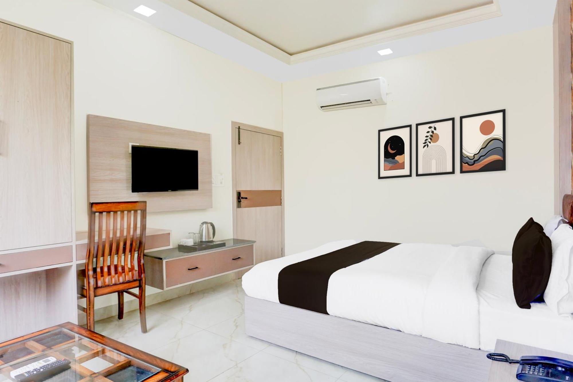 Collection O The Vidya Grand Hotel Rudrapur Exterior photo